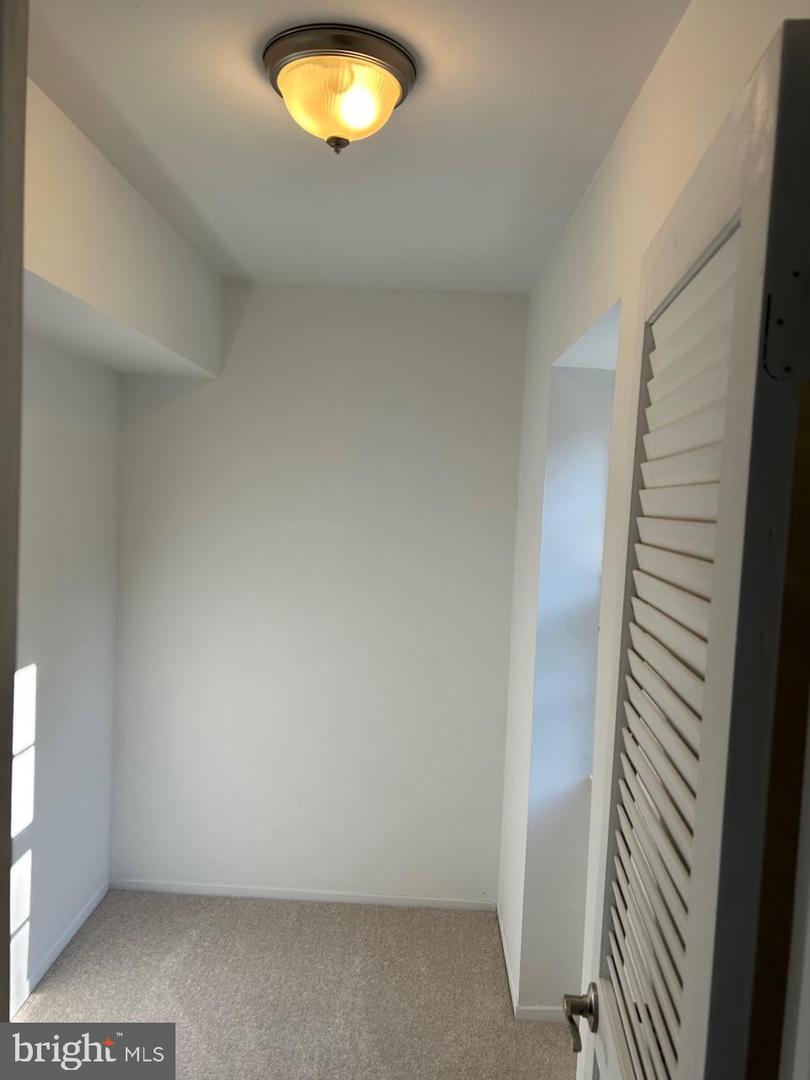 8408 DAMPIER CT, SPRINGFIELD, Virginia 22153, 3 Bedrooms Bedrooms, ,1 BathroomBathrooms,Residential,For sale,8408 DAMPIER CT,VAFX2265954 MLS # VAFX2265954