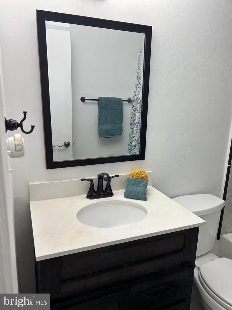 8408 DAMPIER CT, SPRINGFIELD, Virginia 22153, 3 Bedrooms Bedrooms, ,1 BathroomBathrooms,Residential,For sale,8408 DAMPIER CT,VAFX2265954 MLS # VAFX2265954