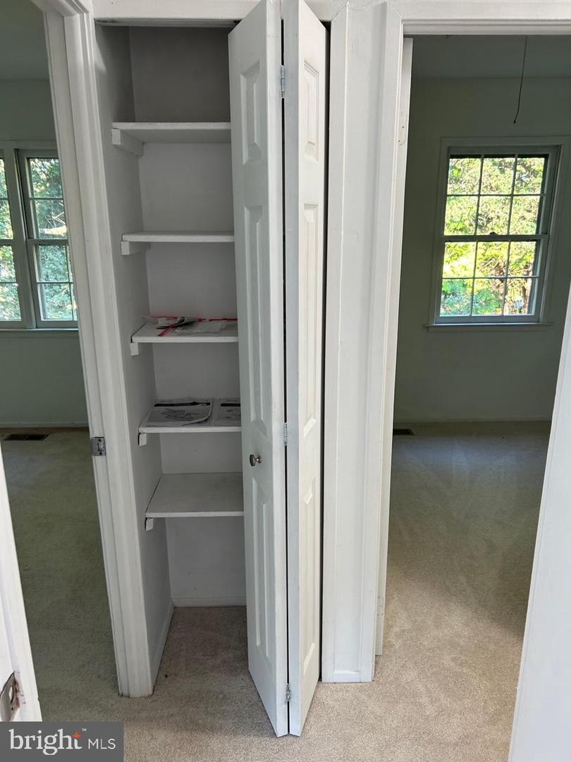 8408 DAMPIER CT, SPRINGFIELD, Virginia 22153, 3 Bedrooms Bedrooms, ,1 BathroomBathrooms,Residential,For sale,8408 DAMPIER CT,VAFX2265954 MLS # VAFX2265954