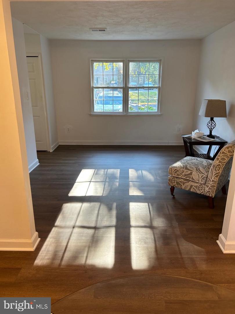 8408 DAMPIER CT, SPRINGFIELD, Virginia 22153, 3 Bedrooms Bedrooms, ,1 BathroomBathrooms,Residential,For sale,8408 DAMPIER CT,VAFX2265954 MLS # VAFX2265954