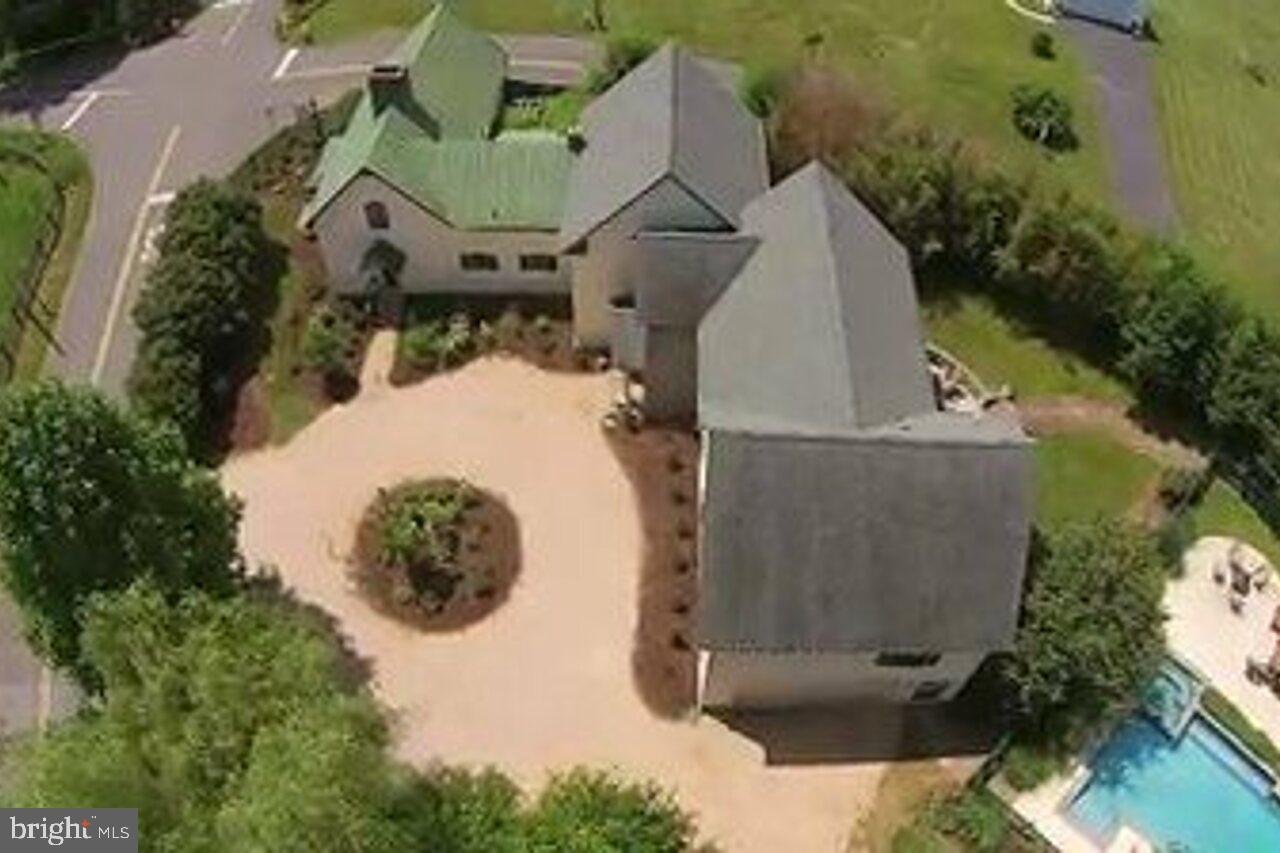 5024 LEEDS MANOR RD, HUME, Virginia 22639, 6 Bedrooms Bedrooms, 12 Rooms Rooms,6 BathroomsBathrooms,Residential,For sale,5024 LEEDS MANOR RD,VAFQ2018242 MLS # VAFQ2018242