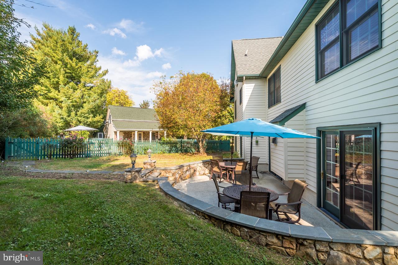 5024 LEEDS MANOR RD, HUME, Virginia 22639, 6 Bedrooms Bedrooms, 12 Rooms Rooms,6 BathroomsBathrooms,Residential,For sale,5024 LEEDS MANOR RD,VAFQ2018242 MLS # VAFQ2018242