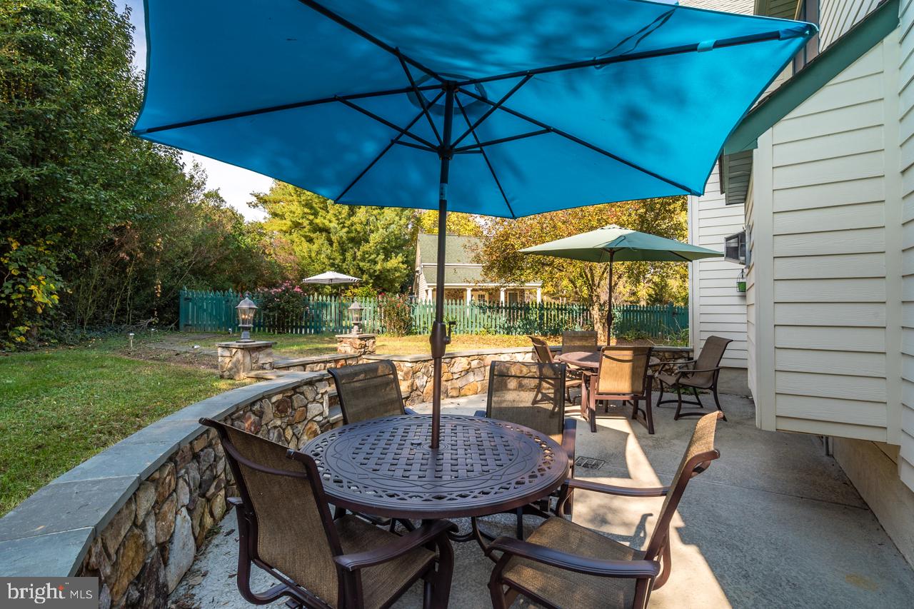 5024 LEEDS MANOR RD, HUME, Virginia 22639, 6 Bedrooms Bedrooms, 12 Rooms Rooms,6 BathroomsBathrooms,Residential,For sale,5024 LEEDS MANOR RD,VAFQ2018242 MLS # VAFQ2018242