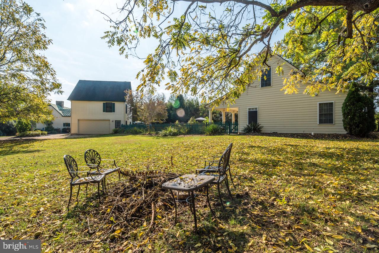 5024 LEEDS MANOR RD, HUME, Virginia 22639, 6 Bedrooms Bedrooms, 12 Rooms Rooms,6 BathroomsBathrooms,Residential,For sale,5024 LEEDS MANOR RD,VAFQ2018242 MLS # VAFQ2018242
