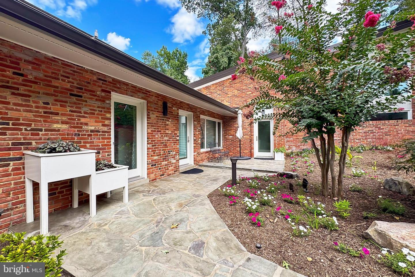 1753 ARMY NAVY DR, ARLINGTON, Virginia 22202, 6 Bedrooms Bedrooms, ,6 BathroomsBathrooms,Residential,For sale,1753 ARMY NAVY DR,VAAR2063716 MLS # VAAR2063716