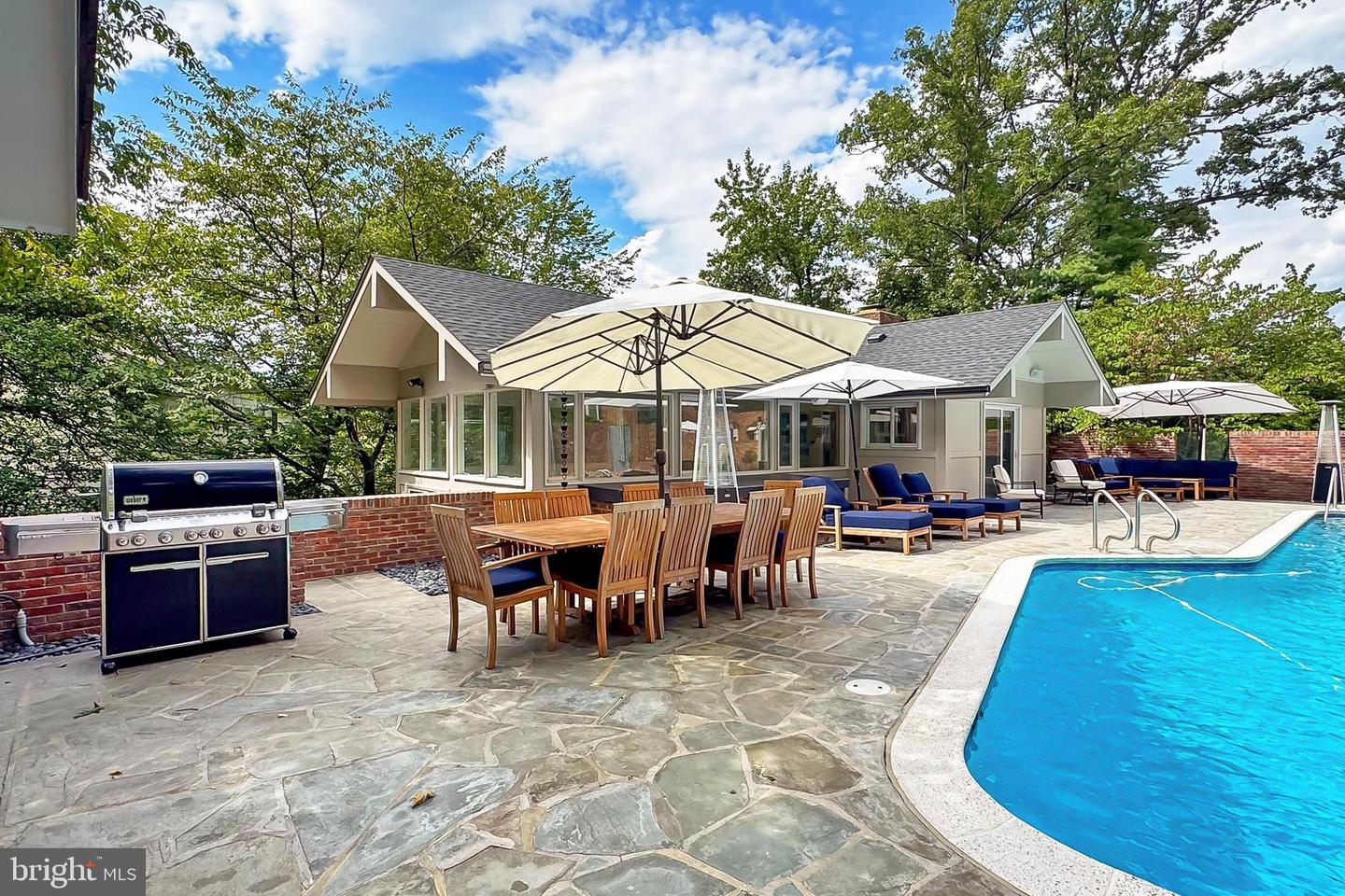 1753 ARMY NAVY DR, ARLINGTON, Virginia 22202, 6 Bedrooms Bedrooms, ,6 BathroomsBathrooms,Residential,For sale,1753 ARMY NAVY DR,VAAR2063716 MLS # VAAR2063716