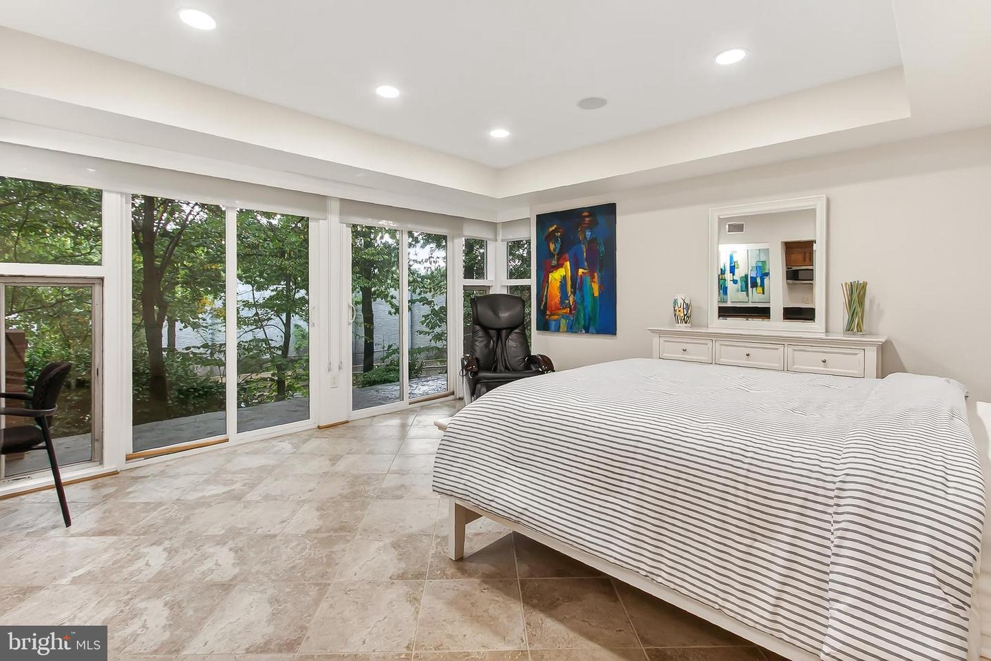 1753 ARMY NAVY DR, ARLINGTON, Virginia 22202, 6 Bedrooms Bedrooms, ,6 BathroomsBathrooms,Residential,For sale,1753 ARMY NAVY DR,VAAR2063716 MLS # VAAR2063716