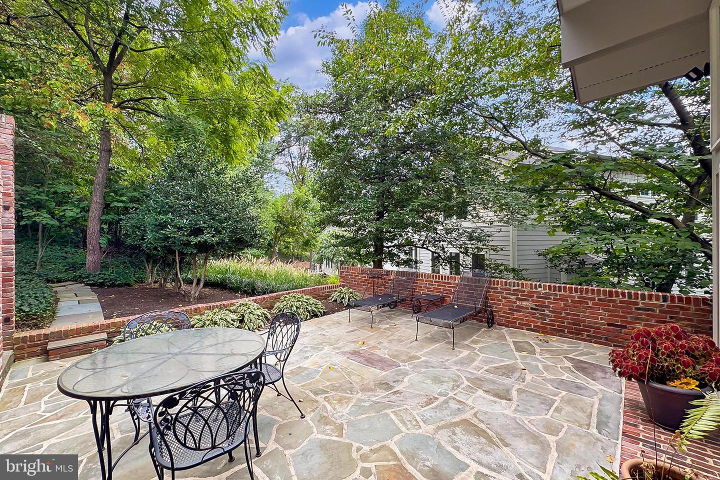 1753 ARMY NAVY DR, ARLINGTON, Virginia 22202, 6 Bedrooms Bedrooms, ,6 BathroomsBathrooms,Residential,For sale,1753 ARMY NAVY DR,VAAR2063716 MLS # VAAR2063716