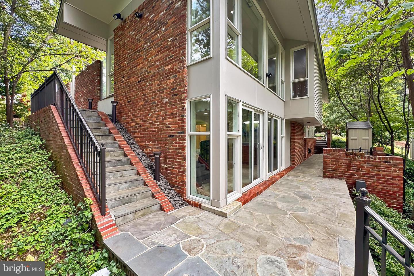 1753 ARMY NAVY DR, ARLINGTON, Virginia 22202, 6 Bedrooms Bedrooms, ,6 BathroomsBathrooms,Residential,For sale,1753 ARMY NAVY DR,VAAR2063716 MLS # VAAR2063716