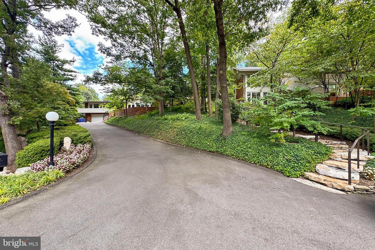 1753 ARMY NAVY DR, ARLINGTON, Virginia 22202, 6 Bedrooms Bedrooms, ,6 BathroomsBathrooms,Residential,For sale,1753 ARMY NAVY DR,VAAR2063716 MLS # VAAR2063716