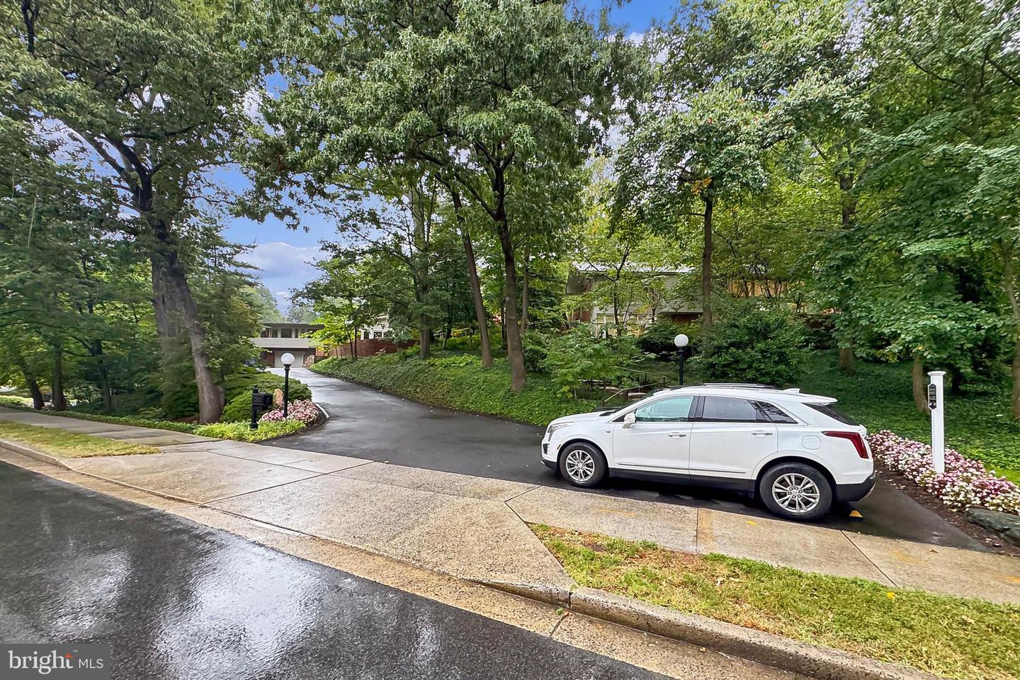 1753 ARMY NAVY DR, ARLINGTON, Virginia 22202, 6 Bedrooms Bedrooms, ,6 BathroomsBathrooms,Residential,For sale,1753 ARMY NAVY DR,VAAR2063716 MLS # VAAR2063716