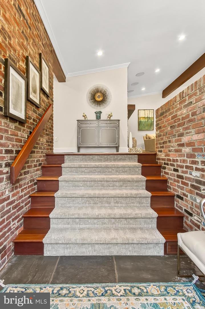1753 ARMY NAVY DR, ARLINGTON, Virginia 22202, 6 Bedrooms Bedrooms, ,6 BathroomsBathrooms,Residential,For sale,1753 ARMY NAVY DR,VAAR2063716 MLS # VAAR2063716