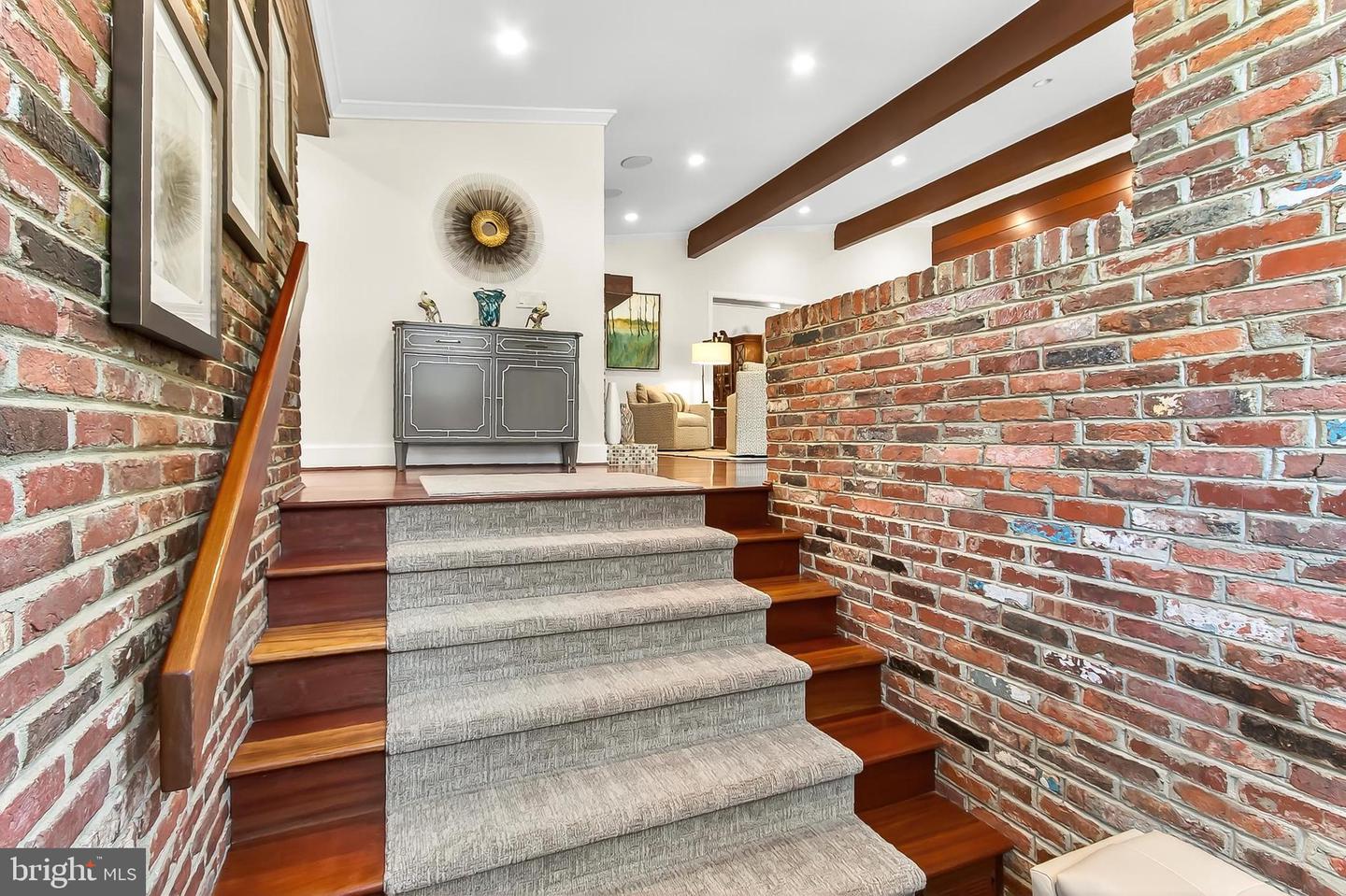 1753 ARMY NAVY DR, ARLINGTON, Virginia 22202, 6 Bedrooms Bedrooms, ,6 BathroomsBathrooms,Residential,For sale,1753 ARMY NAVY DR,VAAR2063716 MLS # VAAR2063716