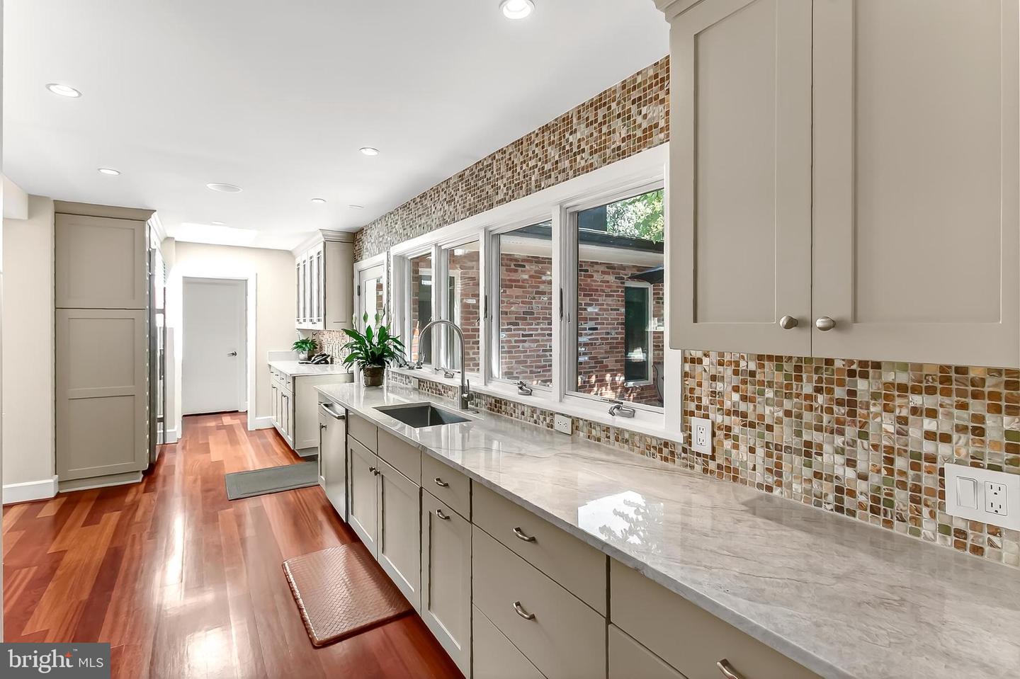 1753 ARMY NAVY DR, ARLINGTON, Virginia 22202, 6 Bedrooms Bedrooms, ,6 BathroomsBathrooms,Residential,For sale,1753 ARMY NAVY DR,VAAR2063716 MLS # VAAR2063716
