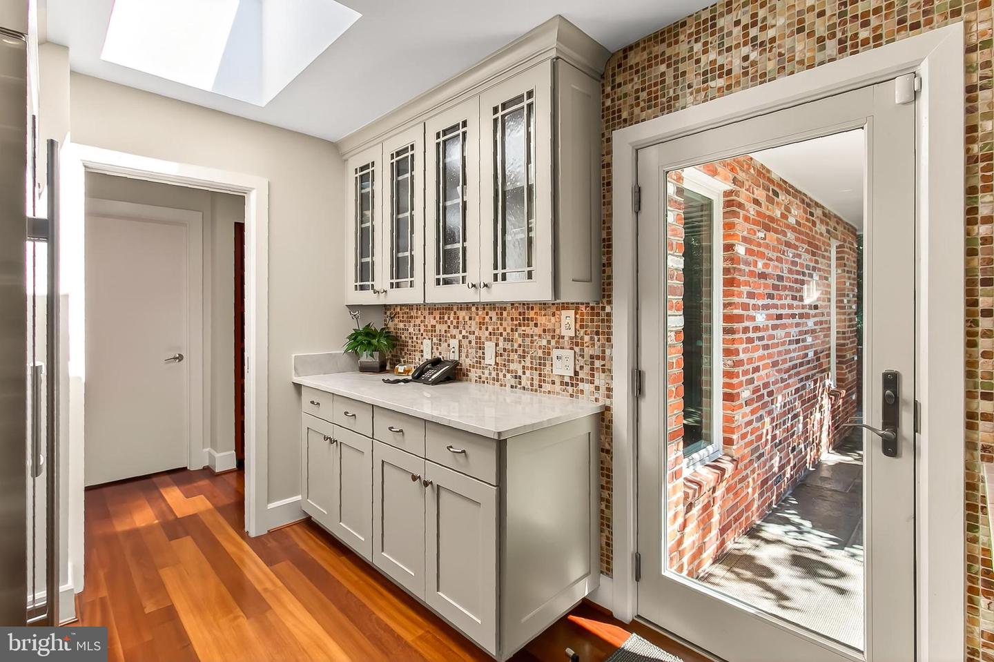 1753 ARMY NAVY DR, ARLINGTON, Virginia 22202, 6 Bedrooms Bedrooms, ,6 BathroomsBathrooms,Residential,For sale,1753 ARMY NAVY DR,VAAR2063716 MLS # VAAR2063716