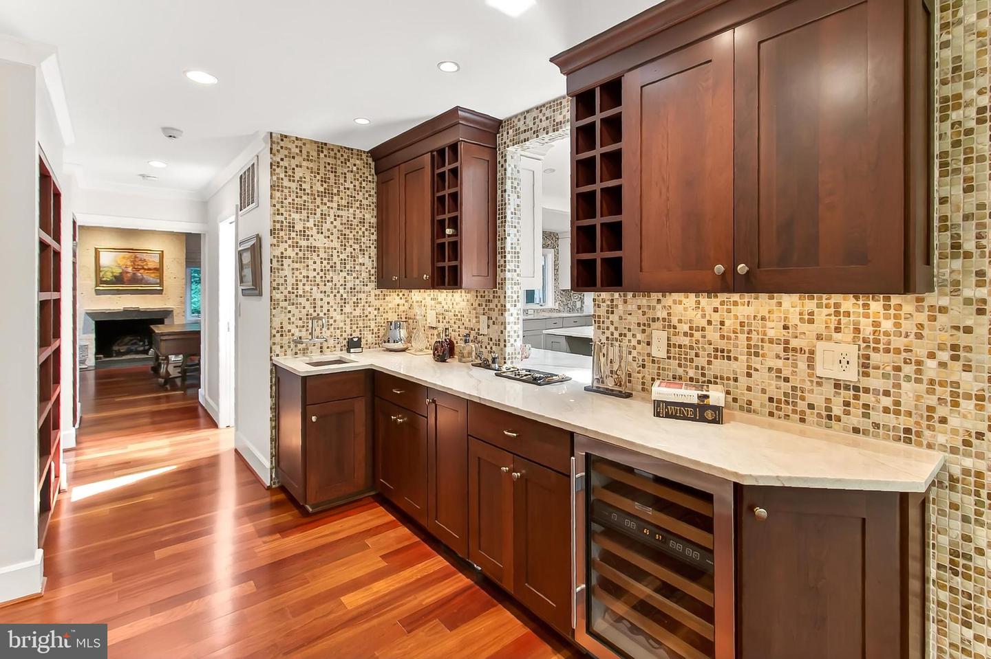 1753 ARMY NAVY DR, ARLINGTON, Virginia 22202, 6 Bedrooms Bedrooms, ,6 BathroomsBathrooms,Residential,For sale,1753 ARMY NAVY DR,VAAR2063716 MLS # VAAR2063716