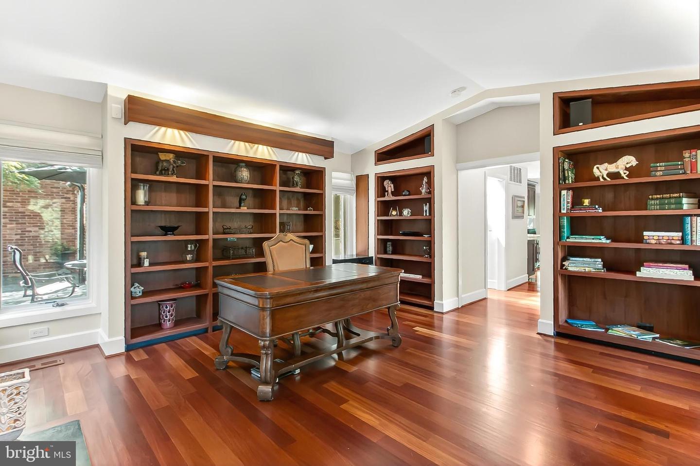 1753 ARMY NAVY DR, ARLINGTON, Virginia 22202, 6 Bedrooms Bedrooms, ,6 BathroomsBathrooms,Residential,For sale,1753 ARMY NAVY DR,VAAR2063716 MLS # VAAR2063716