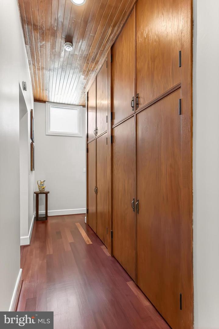 1753 ARMY NAVY DR, ARLINGTON, Virginia 22202, 6 Bedrooms Bedrooms, ,6 BathroomsBathrooms,Residential,For sale,1753 ARMY NAVY DR,VAAR2063716 MLS # VAAR2063716