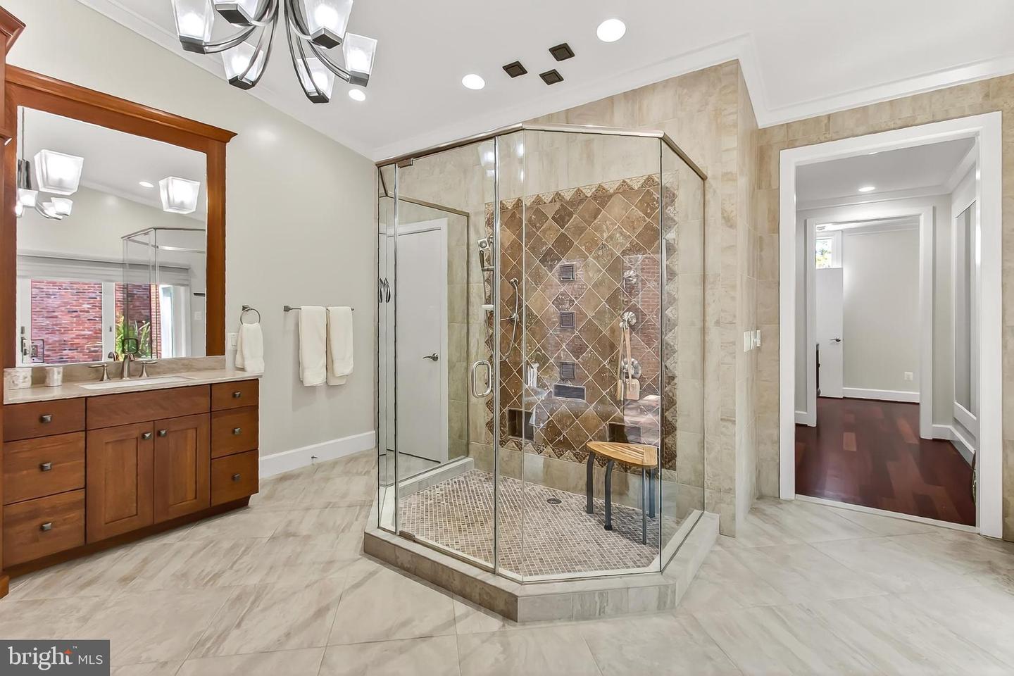 1753 ARMY NAVY DR, ARLINGTON, Virginia 22202, 6 Bedrooms Bedrooms, ,6 BathroomsBathrooms,Residential,For sale,1753 ARMY NAVY DR,VAAR2063716 MLS # VAAR2063716