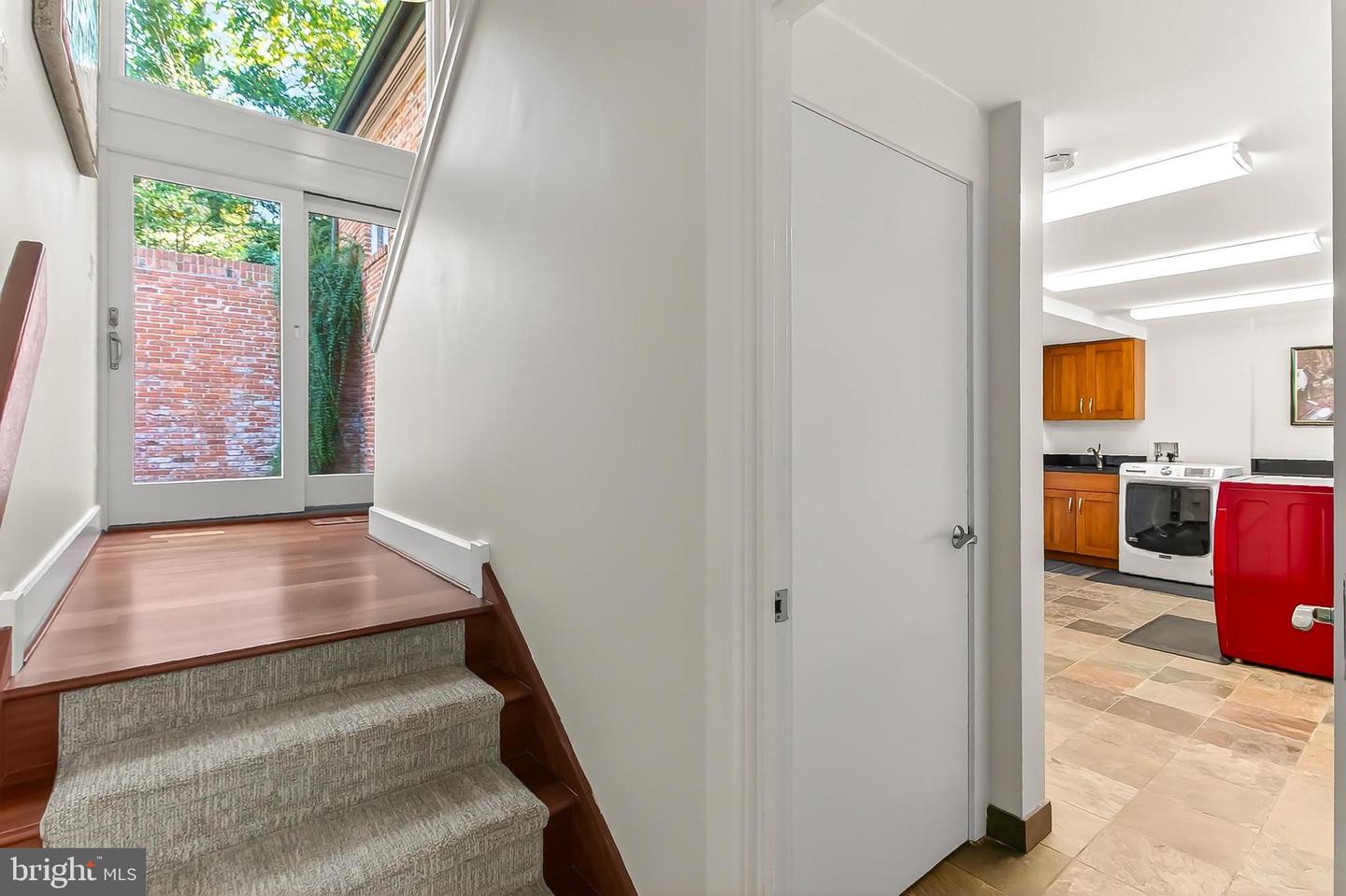 1753 ARMY NAVY DR, ARLINGTON, Virginia 22202, 6 Bedrooms Bedrooms, ,6 BathroomsBathrooms,Residential,For sale,1753 ARMY NAVY DR,VAAR2063716 MLS # VAAR2063716