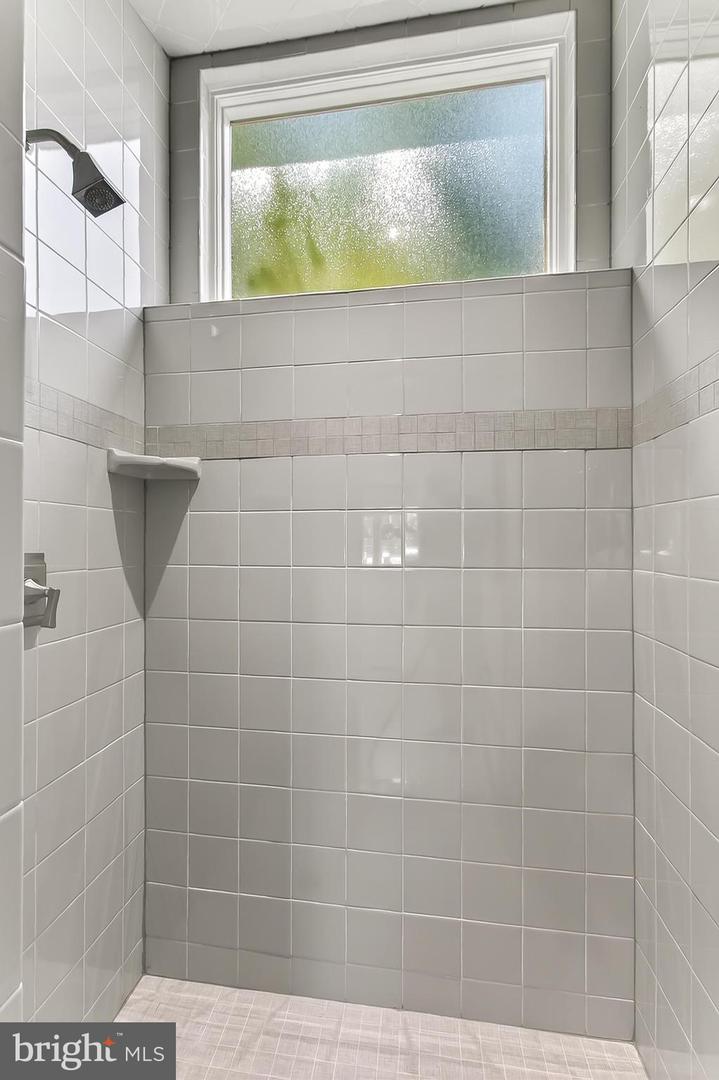 1753 ARMY NAVY DR, ARLINGTON, Virginia 22202, 6 Bedrooms Bedrooms, ,6 BathroomsBathrooms,Residential,For sale,1753 ARMY NAVY DR,VAAR2063716 MLS # VAAR2063716