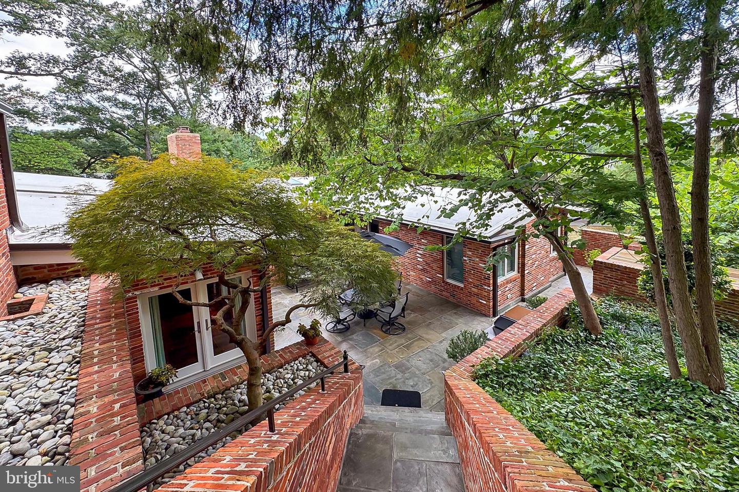 1753 ARMY NAVY DR, ARLINGTON, Virginia 22202, 6 Bedrooms Bedrooms, ,6 BathroomsBathrooms,Residential,For sale,1753 ARMY NAVY DR,VAAR2063716 MLS # VAAR2063716