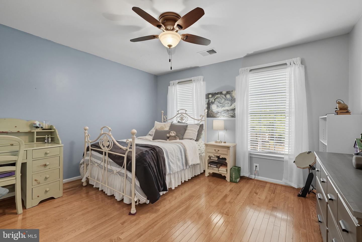 5429 BOWERS HILL DR, HAYMARKET, Virginia 20169, 4 Bedrooms Bedrooms, ,2 BathroomsBathrooms,Residential,For sale,5429 BOWERS HILL DR,VAPW2104580 MLS # VAPW2104580