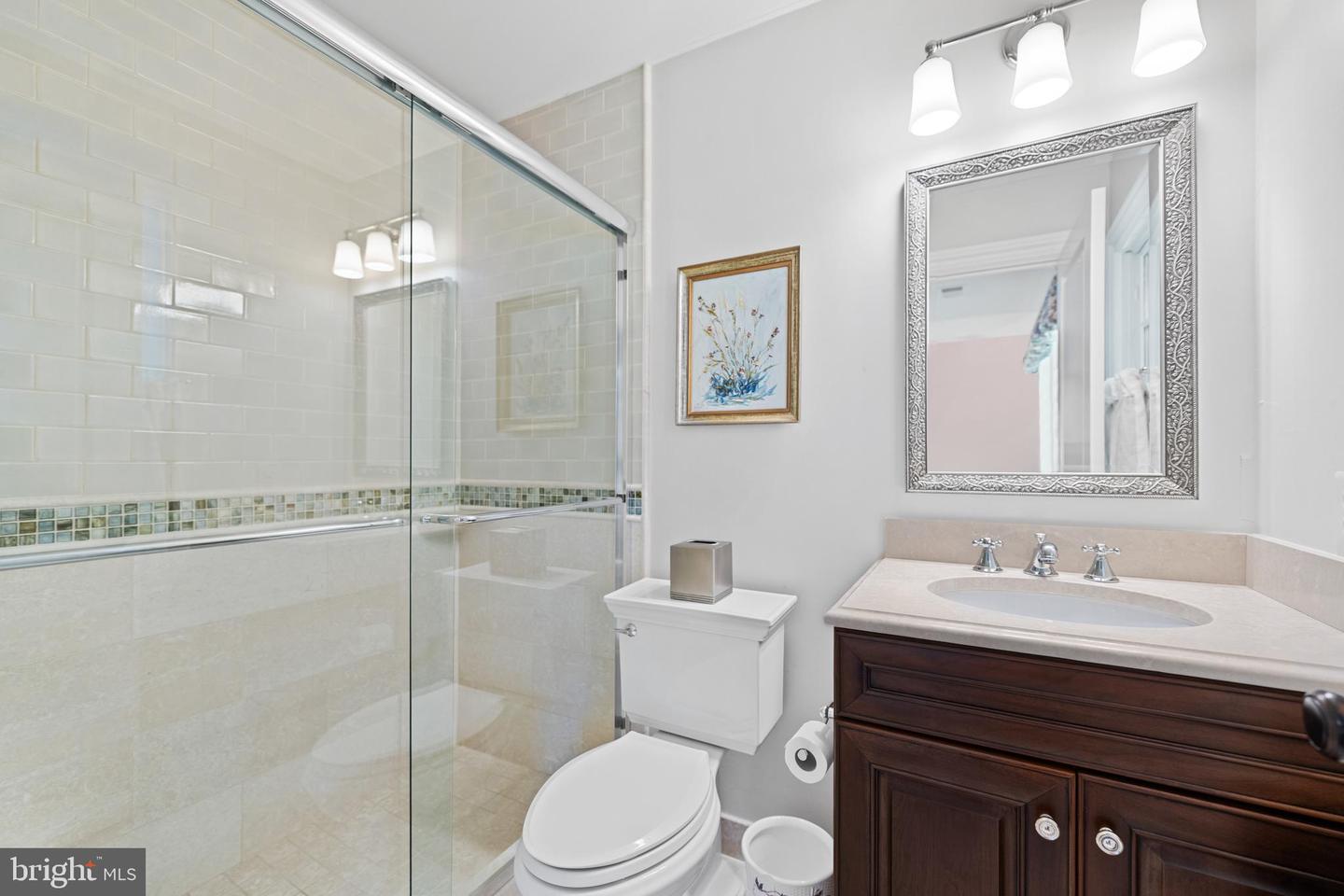 6020 COPELY LN, MCLEAN, Virginia 22101, 6 Bedrooms Bedrooms, ,6 BathroomsBathrooms,Residential,For sale,6020 COPELY LN,VAFX2268828 MLS # VAFX2268828