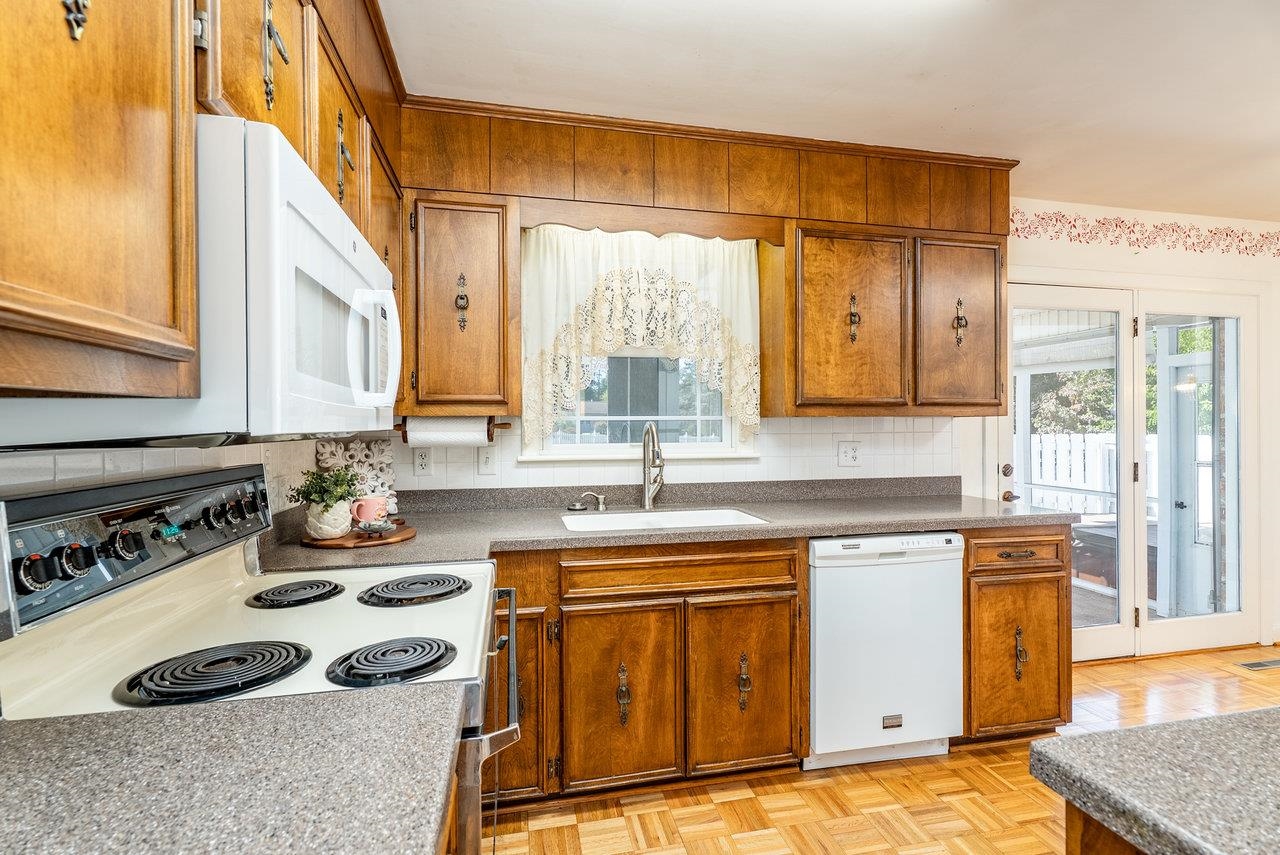 3107 RAWLEY PIKE, ROCKINGHAM, Virginia 22801, 3 Bedrooms Bedrooms, ,2 BathroomsBathrooms,Residential,3107 RAWLEY PIKE,669303 MLS # 669303