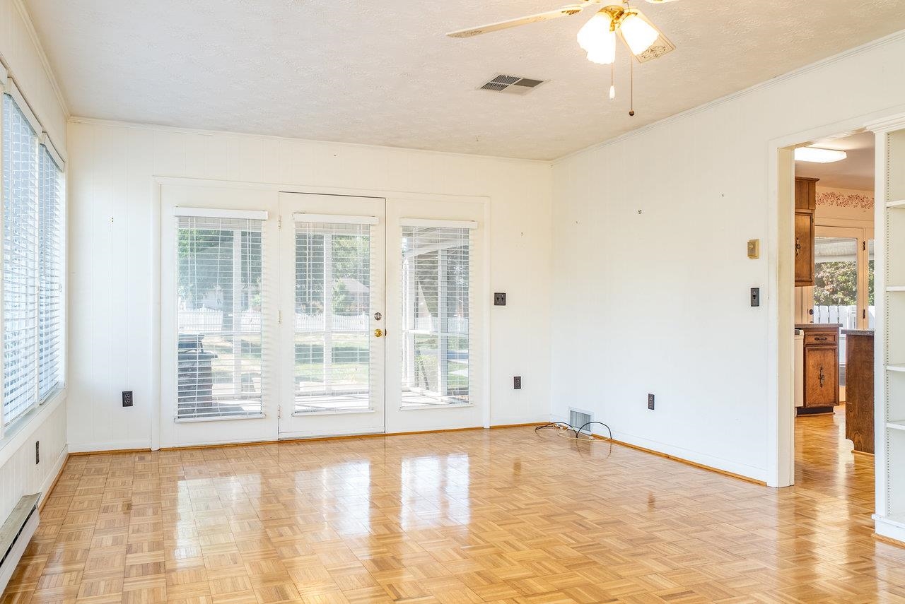 3107 RAWLEY PIKE, ROCKINGHAM, Virginia 22801, 3 Bedrooms Bedrooms, ,2 BathroomsBathrooms,Residential,3107 RAWLEY PIKE,669303 MLS # 669303