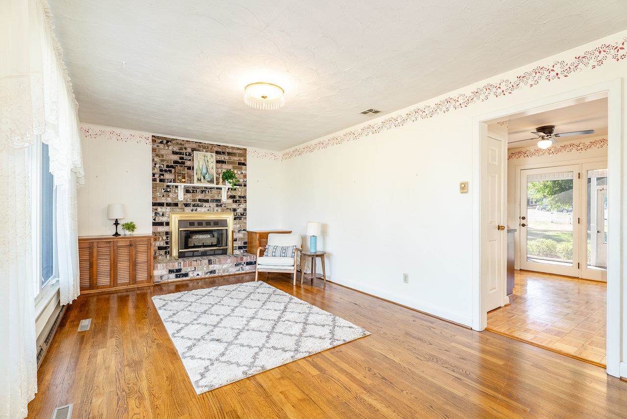 3107 RAWLEY PIKE, ROCKINGHAM, Virginia 22801, 3 Bedrooms Bedrooms, ,2 BathroomsBathrooms,Residential,3107 RAWLEY PIKE,669303 MLS # 669303