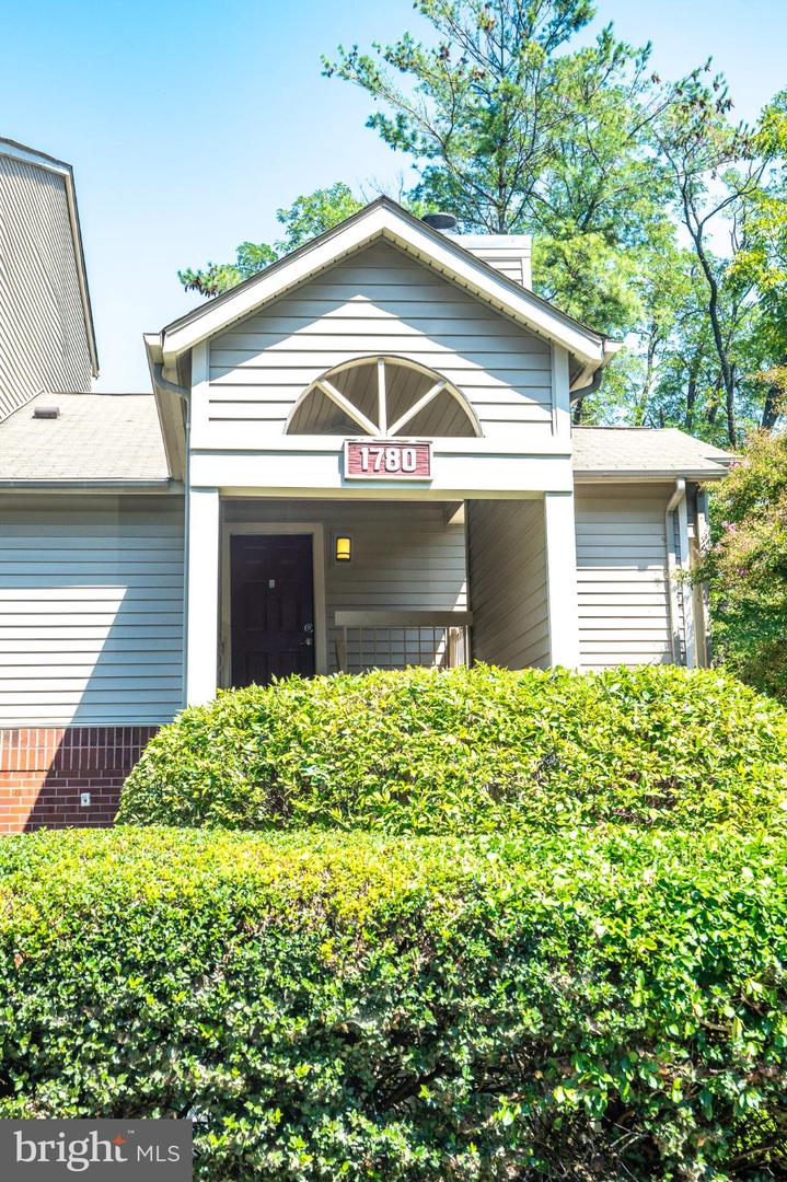 1780 JONATHAN WAY #1780-A, RESTON, Virginia 20190, 2 Bedrooms Bedrooms, 6 Rooms Rooms,1 BathroomBathrooms,Residential,For sale,1780 JONATHAN WAY #1780-A,VAFX2265998 MLS # VAFX2265998 1780 JONATHAN WAY #1780-A, RESTON, Virginia 20190, 2 Bedrooms Bedrooms, 6 Rooms Rooms,1 BathroomBathrooms,Residential,For sale,1780 JONATHAN WAY #1780-A,VAFX2265998 MLS # VAFX2265998
