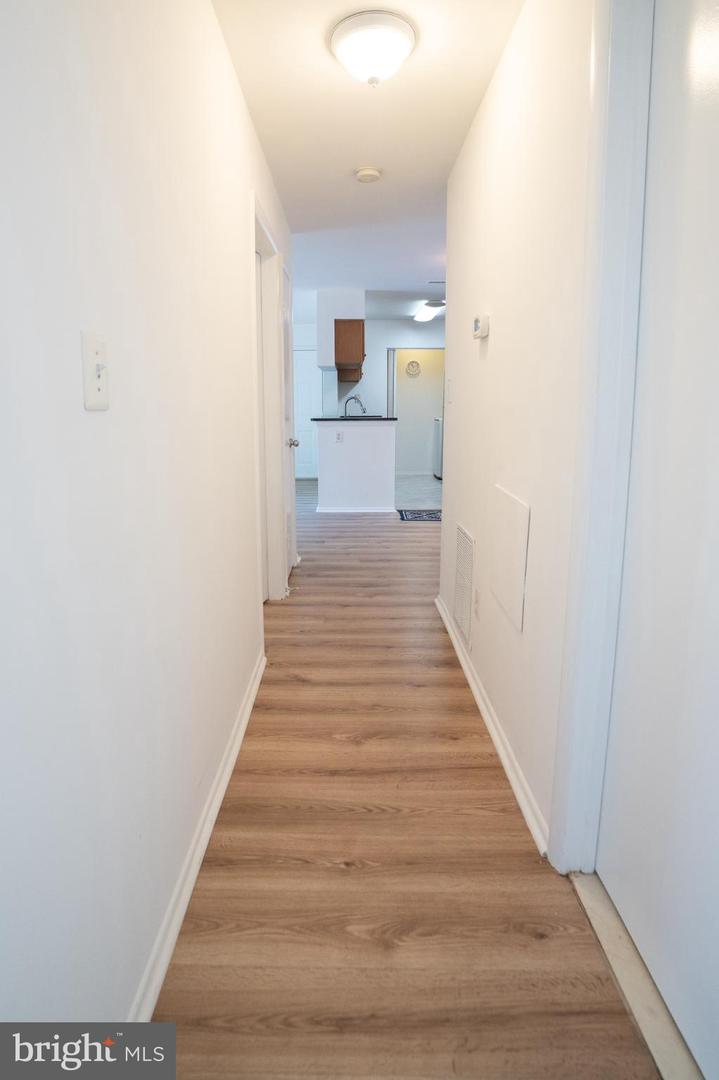 1780 JONATHAN WAY #1780-A, RESTON, Virginia 20190, 2 Bedrooms Bedrooms, 6 Rooms Rooms,1 BathroomBathrooms,Residential,For sale,1780 JONATHAN WAY #1780-A,VAFX2265998 MLS # VAFX2265998 1780 JONATHAN WAY #1780-A, RESTON, Virginia 20190, 2 Bedrooms Bedrooms, 6 Rooms Rooms,1 BathroomBathrooms,Residential,For sale,1780 JONATHAN WAY #1780-A,VAFX2265998 MLS # VAFX2265998
