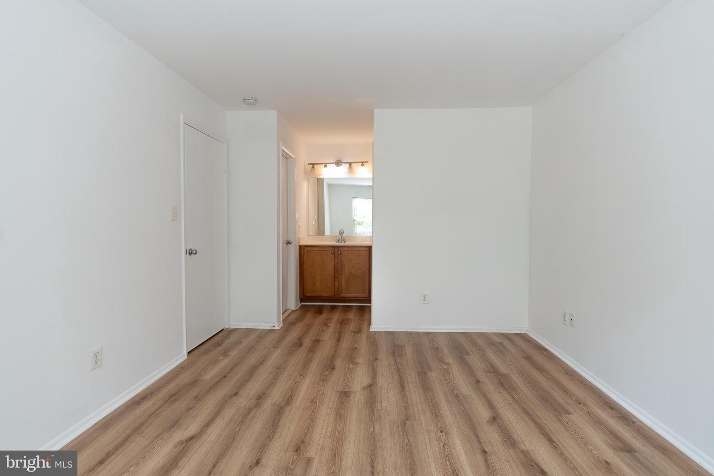 1780 JONATHAN WAY #1780-A, RESTON, Virginia 20190, 2 Bedrooms Bedrooms, 6 Rooms Rooms,1 BathroomBathrooms,Residential,For sale,1780 JONATHAN WAY #1780-A,VAFX2265998 MLS # VAFX2265998 1780 JONATHAN WAY #1780-A, RESTON, Virginia 20190, 2 Bedrooms Bedrooms, 6 Rooms Rooms,1 BathroomBathrooms,Residential,For sale,1780 JONATHAN WAY #1780-A,VAFX2265998 MLS # VAFX2265998