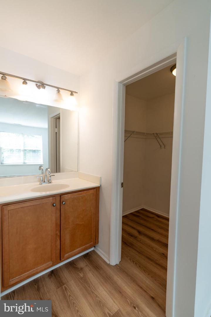 1780 JONATHAN WAY #1780-A, RESTON, Virginia 20190, 2 Bedrooms Bedrooms, 6 Rooms Rooms,1 BathroomBathrooms,Residential,For sale,1780 JONATHAN WAY #1780-A,VAFX2265998 MLS # VAFX2265998 1780 JONATHAN WAY #1780-A, RESTON, Virginia 20190, 2 Bedrooms Bedrooms, 6 Rooms Rooms,1 BathroomBathrooms,Residential,For sale,1780 JONATHAN WAY #1780-A,VAFX2265998 MLS # VAFX2265998
