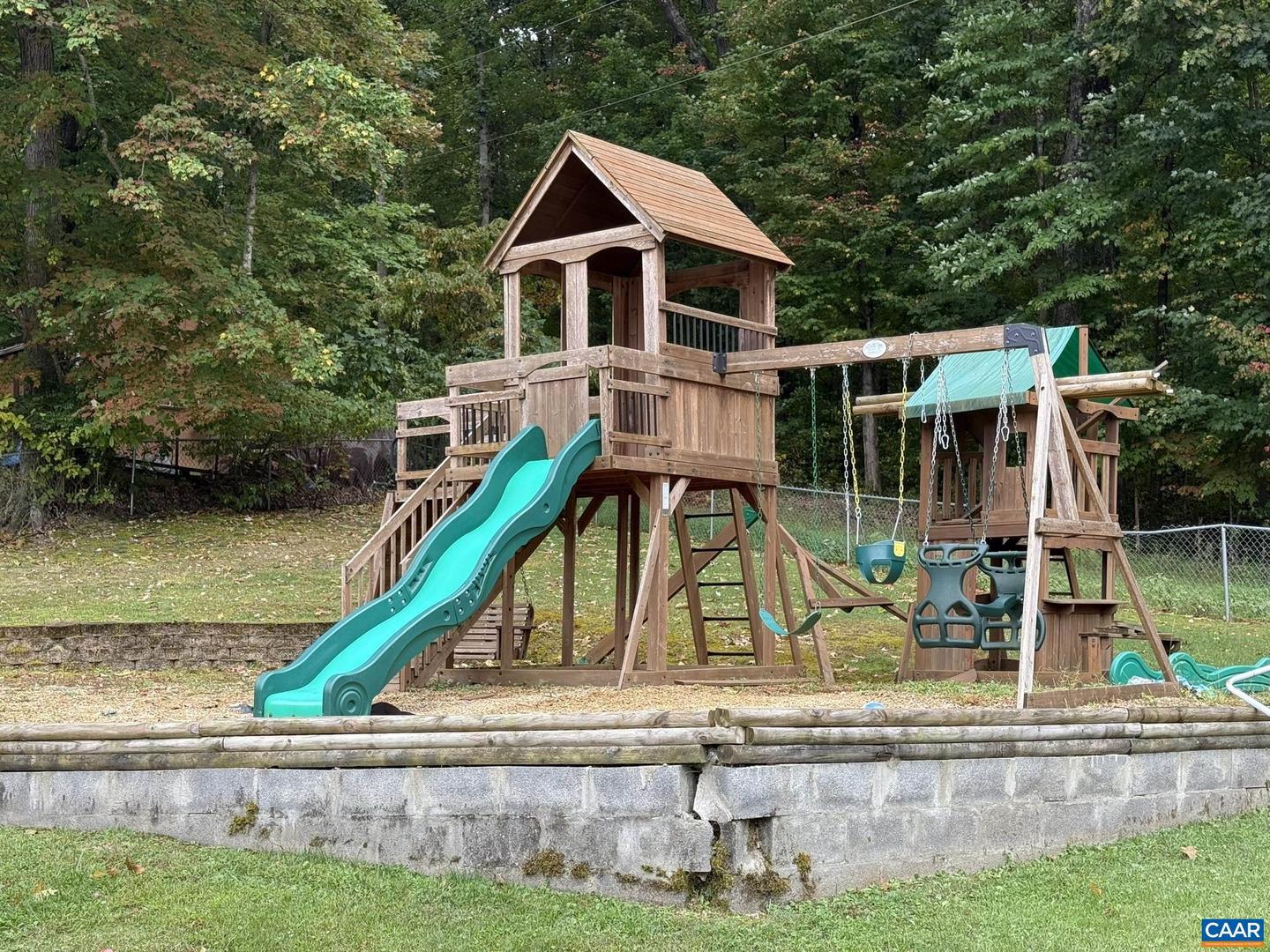 665 GLORIA PL, STAUNTON, Virginia 24401, 4 Bedrooms Bedrooms, ,3 BathroomsBathrooms,Residential,For sale,665 GLORIA PL,668820 MLS # 668820