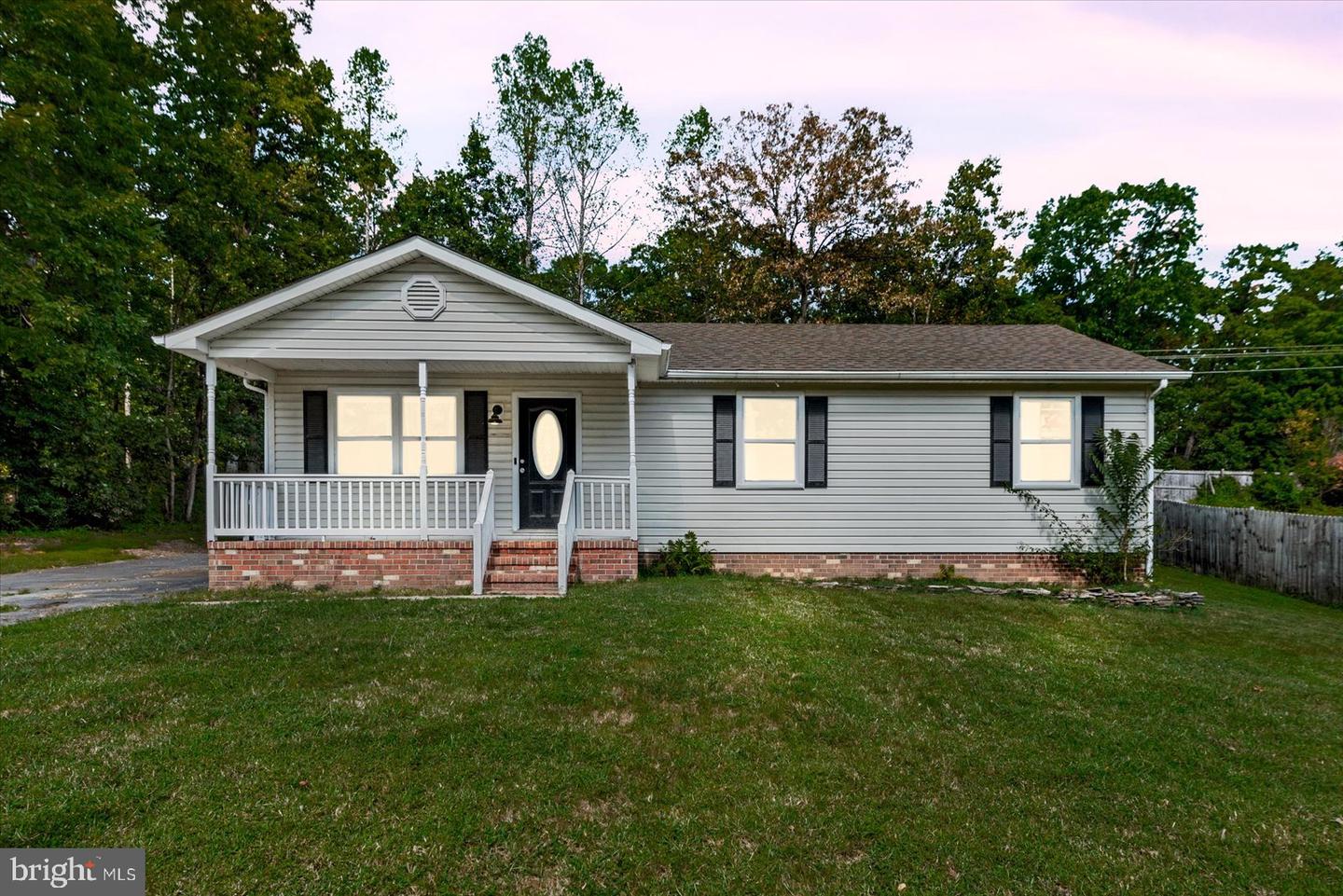 10420 FOREST HILL CT, FREDERICKSBURG, Virginia 22408, 3 Bedrooms Bedrooms, 5 Rooms Rooms,2 BathroomsBathrooms,Residential,For sale,10420 FOREST HILL CT,VASP2036328 MLS # VASP2036328