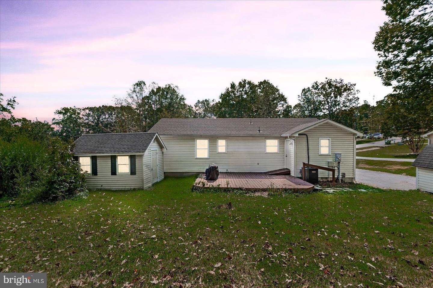 10420 FOREST HILL CT, FREDERICKSBURG, Virginia 22408, 3 Bedrooms Bedrooms, 5 Rooms Rooms,2 BathroomsBathrooms,Residential,For sale,10420 FOREST HILL CT,VASP2036328 MLS # VASP2036328