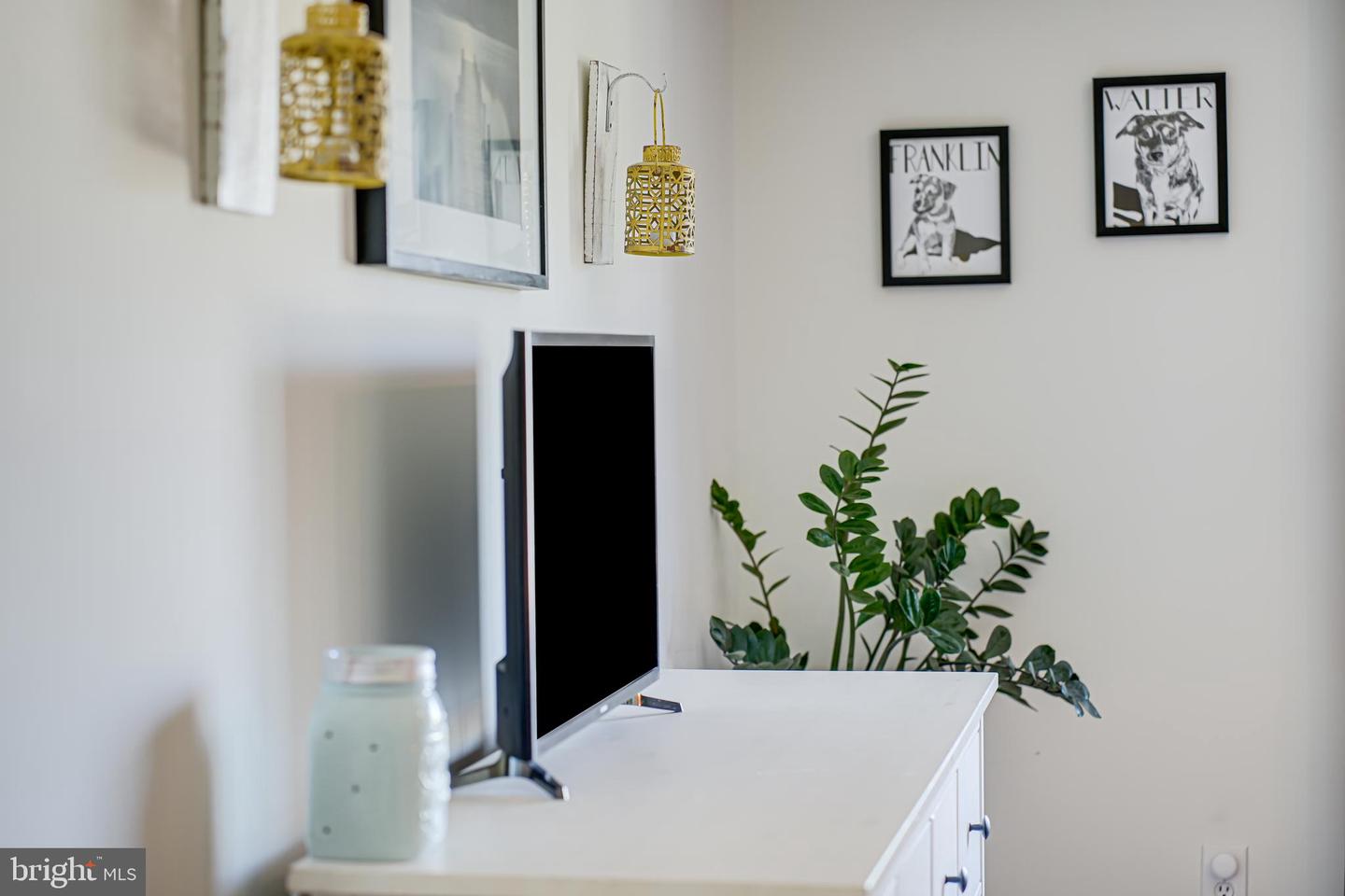 5407 9TH ST NW #310, WASHINGTON, District Of Columbia 20011, 1 Bedroom Bedrooms, 3 Rooms Rooms,1 BathroomBathrooms,Residential,For sale,5407 9TH ST NW #310,DCDC2223408 MLS # DCDC2223408