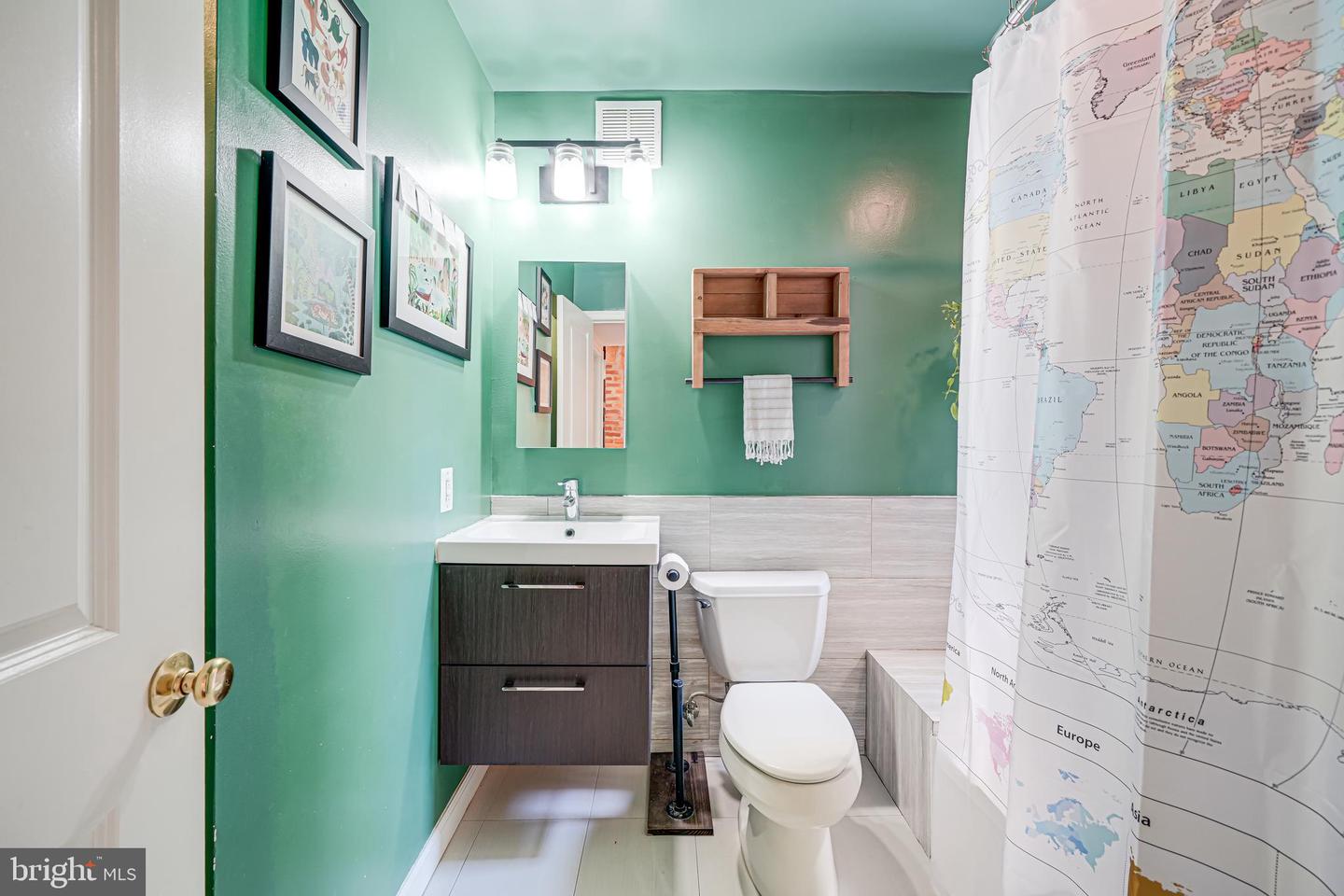 5407 9TH ST NW #310, WASHINGTON, District Of Columbia 20011, 1 Bedroom Bedrooms, 3 Rooms Rooms,1 BathroomBathrooms,Residential,For sale,5407 9TH ST NW #310,DCDC2223408 MLS # DCDC2223408