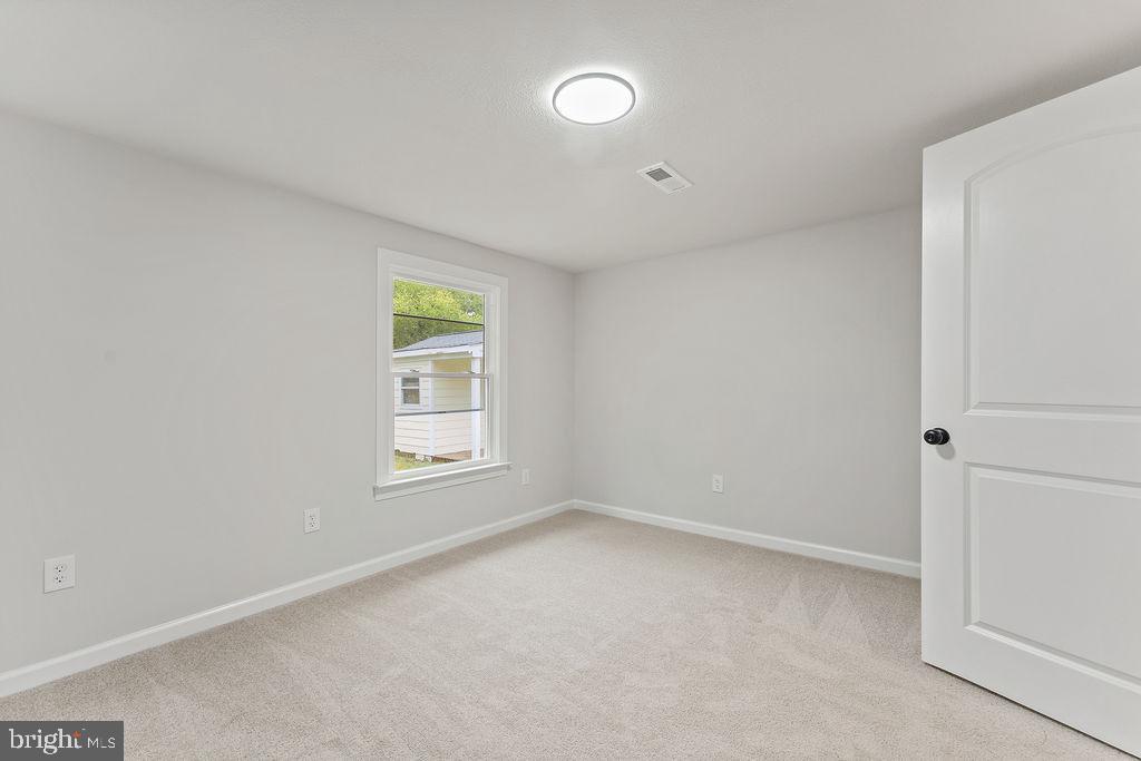 601 WOODSTOCK RD, RICHMOND, Virginia 23224, 3 Bedrooms Bedrooms, ,2 BathroomsBathrooms,Residential,For sale,601 WOODSTOCK RD,VARC2000758 MLS # VARC2000758