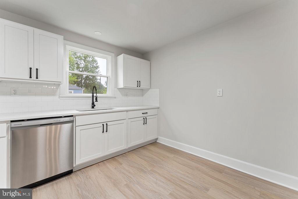 601 WOODSTOCK RD, RICHMOND, Virginia 23224, 3 Bedrooms Bedrooms, ,2 BathroomsBathrooms,Residential,For sale,601 WOODSTOCK RD,VARC2000758 MLS # VARC2000758