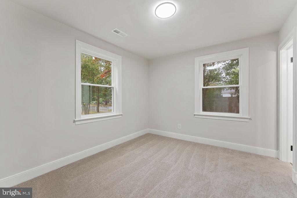 601 WOODSTOCK RD, RICHMOND, Virginia 23224, 3 Bedrooms Bedrooms, ,2 BathroomsBathrooms,Residential,For sale,601 WOODSTOCK RD,VARC2000758 MLS # VARC2000758