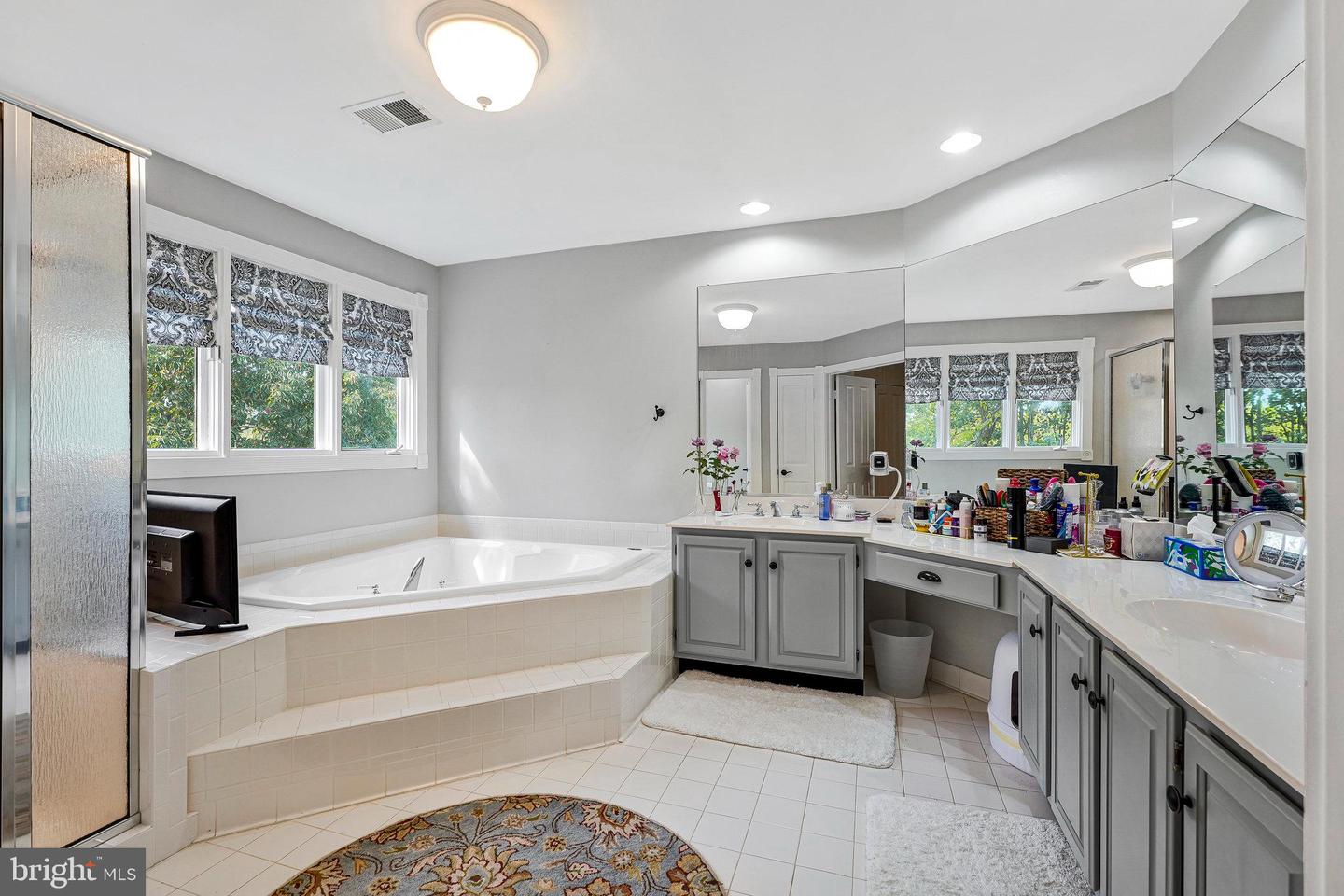 20627 CUTWATER PL, STERLING, Virginia 20165, 4 Bedrooms Bedrooms, 7 Rooms Rooms,2 BathroomsBathrooms,Residential,For sale,20627 CUTWATER PL,VALO2107444 MLS # VALO2107444