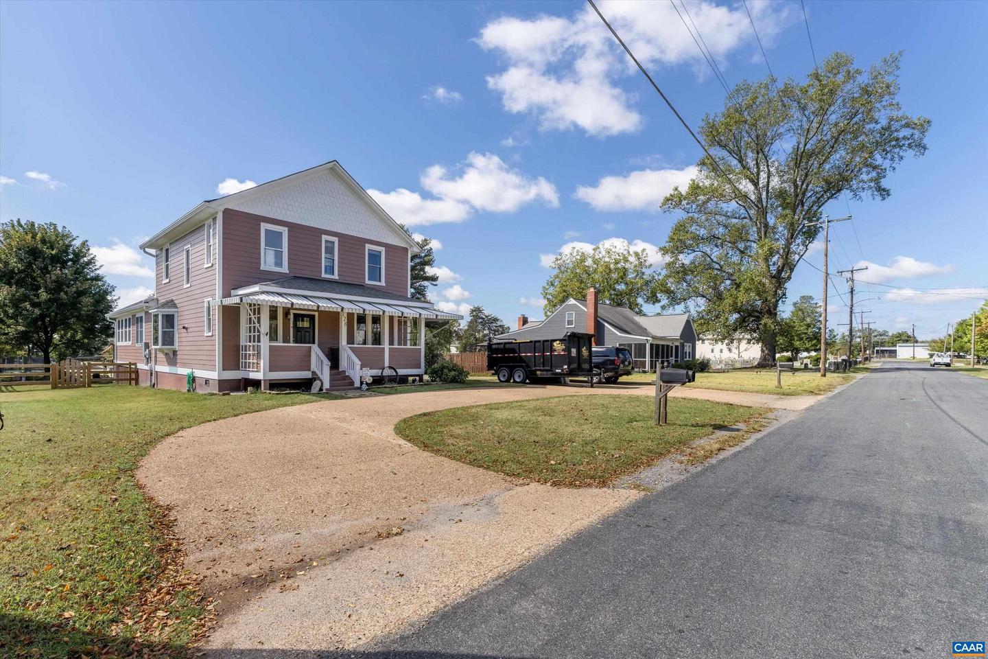 128 WEST ST, LOUISA, Virginia 23093, 3 Bedrooms Bedrooms, ,2 BathroomsBathrooms,Residential,For sale,128 WEST ST,669298 MLS # 669298