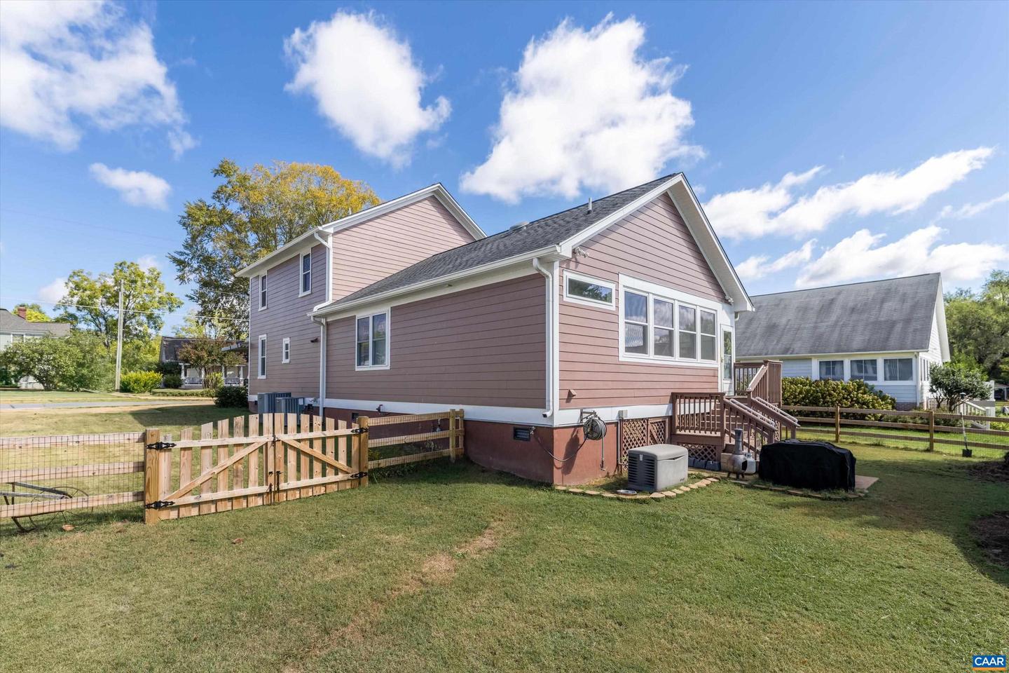 128 WEST ST, LOUISA, Virginia 23093, 3 Bedrooms Bedrooms, ,2 BathroomsBathrooms,Residential,For sale,128 WEST ST,669298 MLS # 669298