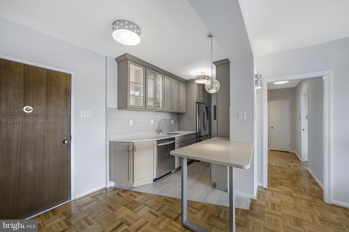 2475 VIRGINIA AVE NW #627, WASHINGTON, District Of Columbia 20037, 1 Bedroom Bedrooms, ,1 BathroomBathrooms,Residential,For sale,2475 VIRGINIA AVE NW #627,DCDC2223842 MLS # DCDC2223842