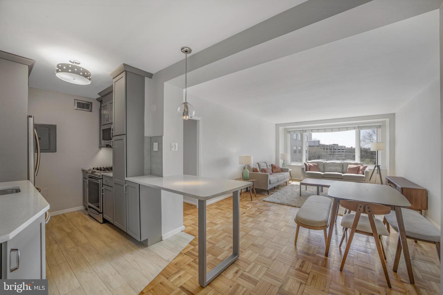 2475 VIRGINIA AVE NW #627, WASHINGTON, District Of Columbia 20037, 1 Bedroom Bedrooms, ,1 BathroomBathrooms,Residential,For sale,2475 VIRGINIA AVE NW #627,DCDC2223842 MLS # DCDC2223842