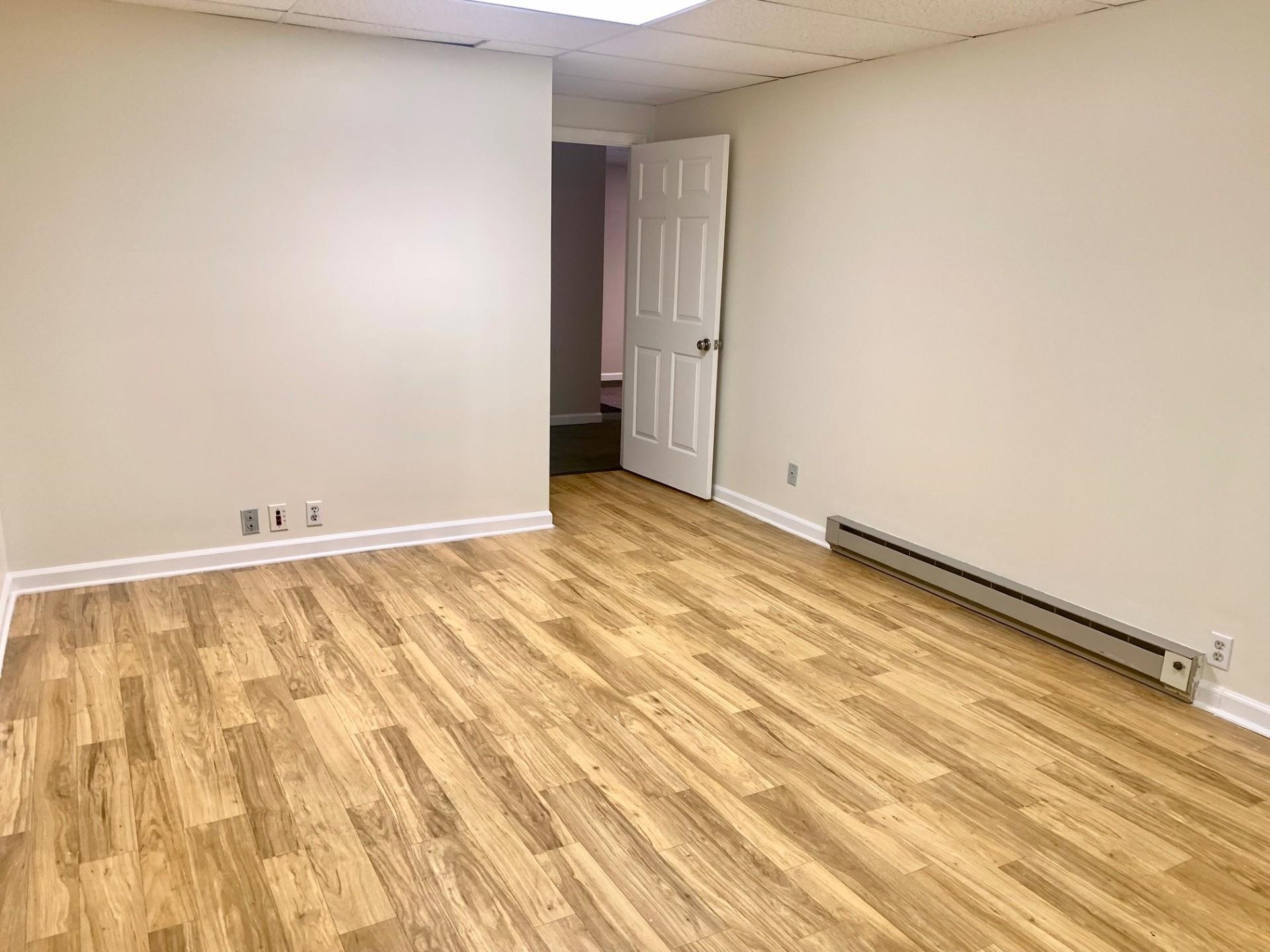 421 WEST MAIN ST, WAYNESBORO, Virginia 22980, ,Commercial,421 WEST MAIN ST,662574 MLS # 662574