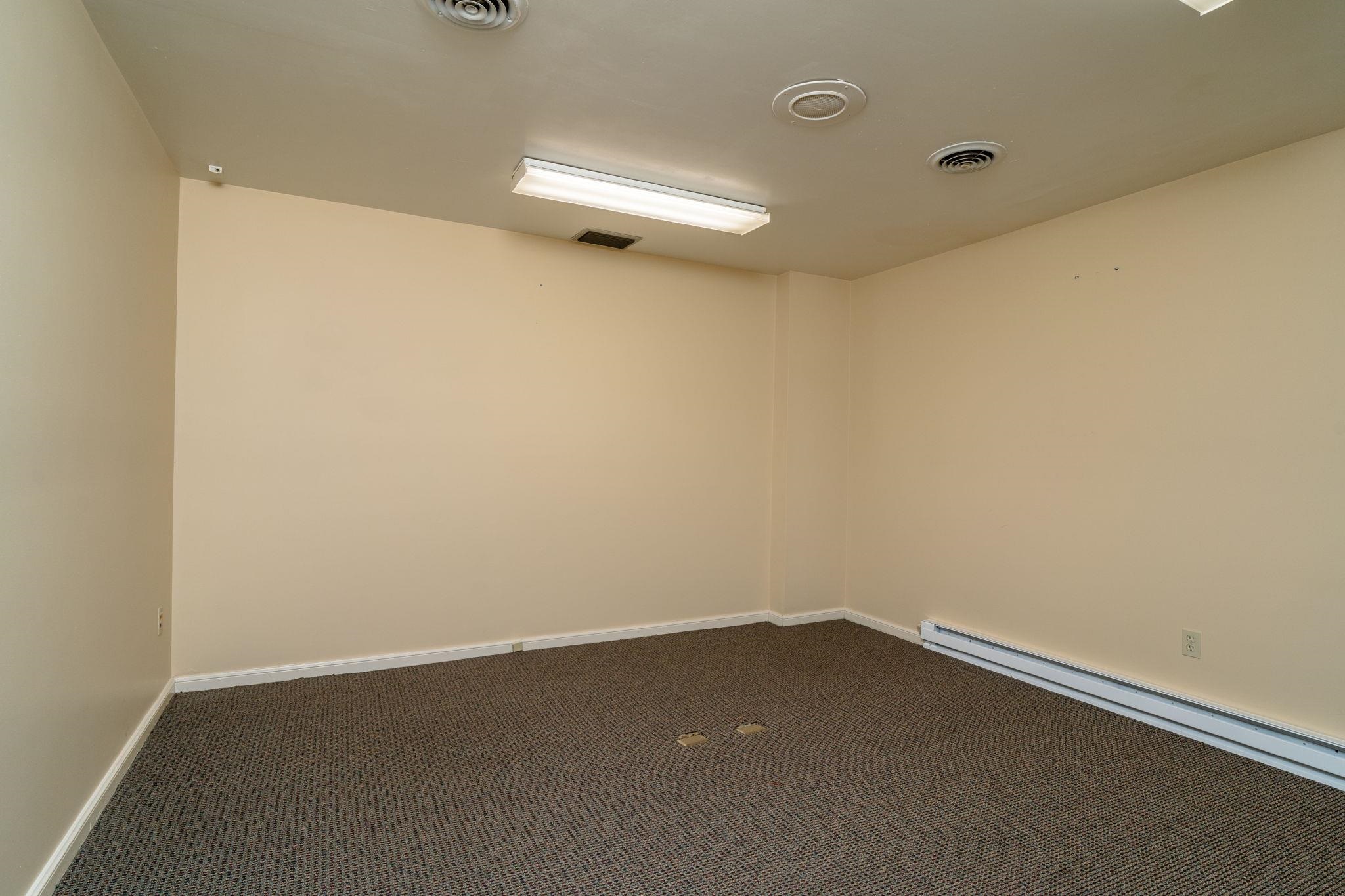 421 WEST MAIN ST, WAYNESBORO, Virginia 22980, ,Commercial,421 WEST MAIN ST,662574 MLS # 662574
